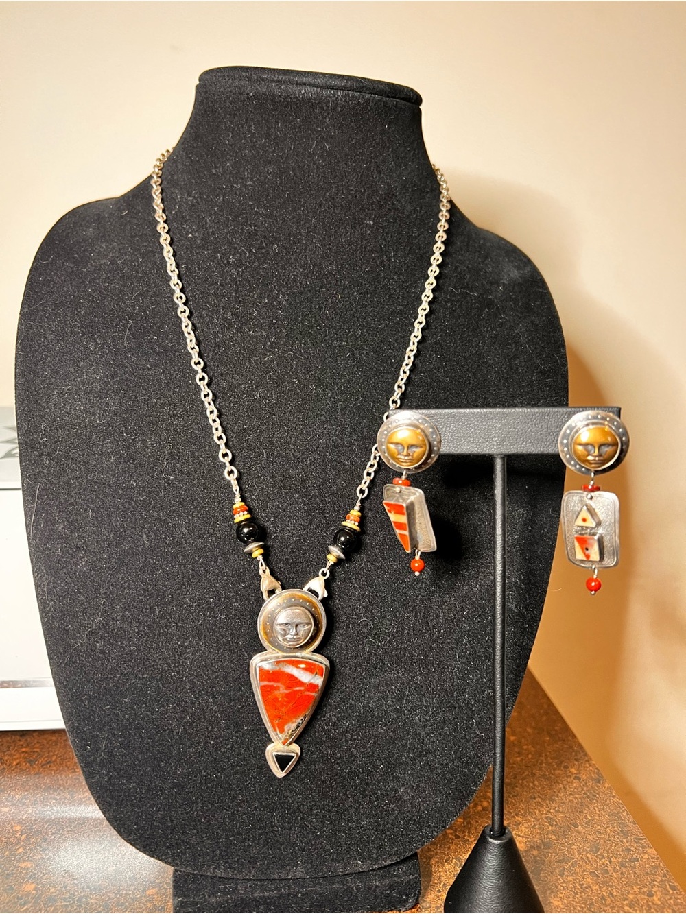 Tabra Tunoa Sun God Memories, Necklace and ear ring set
